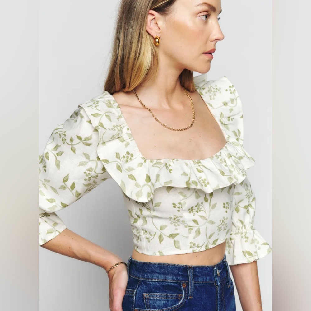 New Reformation edgewater linen top Sz6 MSRP:$168 Firm price
